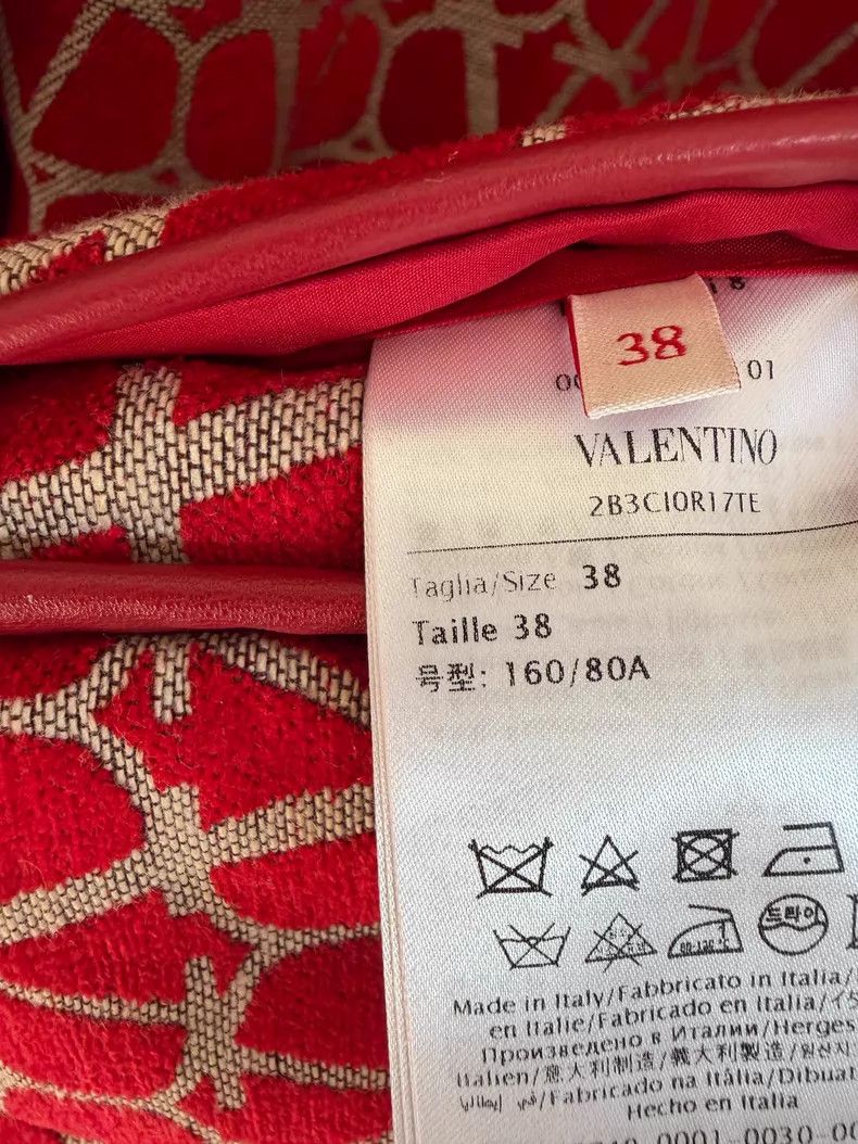 Valentino Valentino Logo jacket top Size XS / US 0-2 / IT 36-38 - 6 Thumbnail