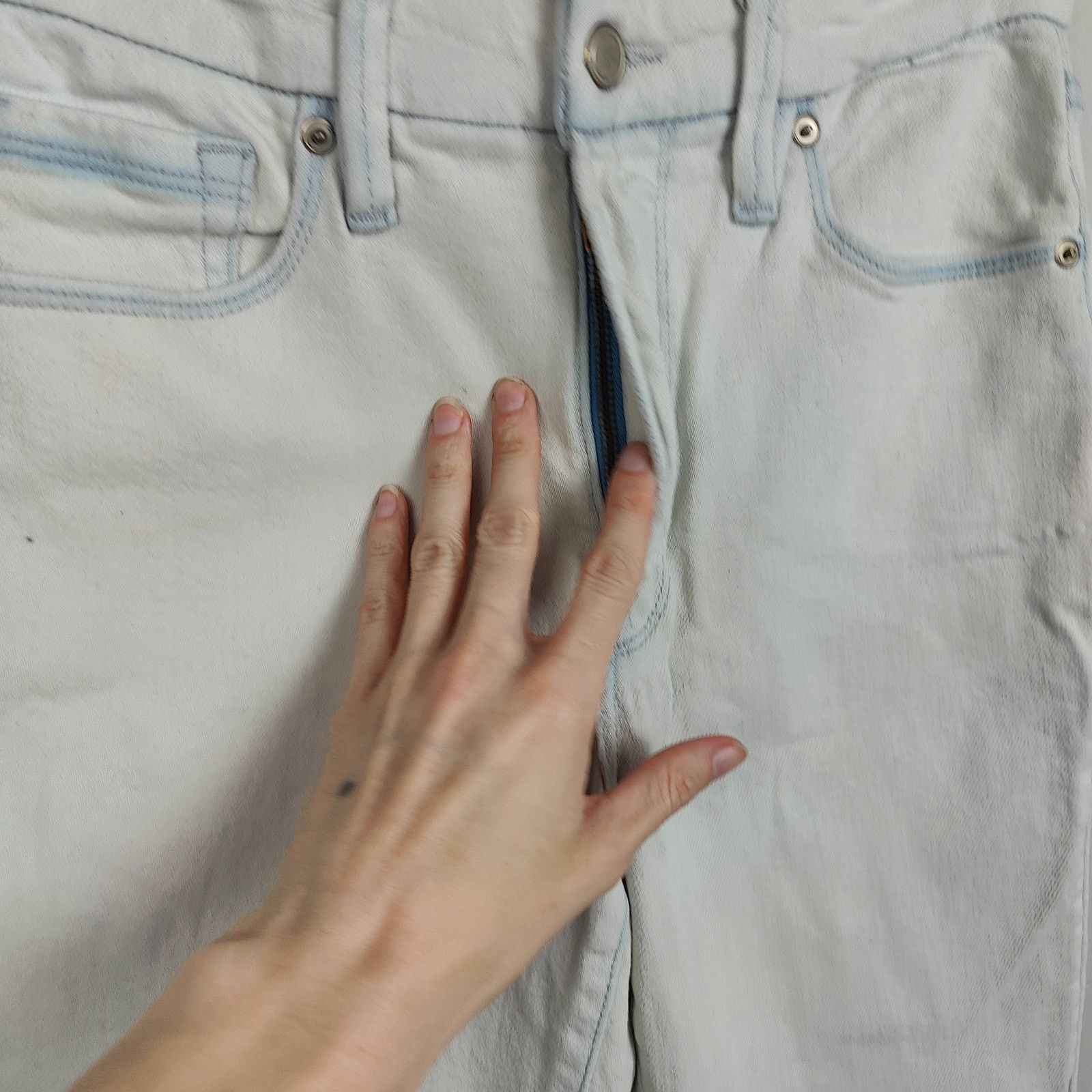Good American Good American Straight Leg Jeans Womens 2 26 Light White Size 26" / US 2 / IT 38 - 3 Thumbnail