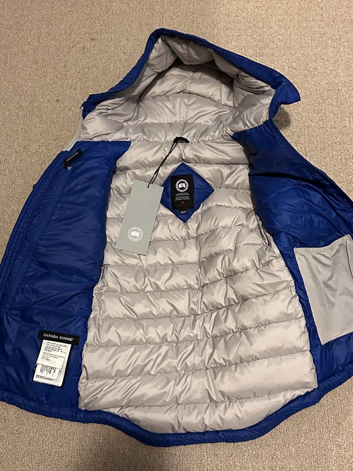 Canada Goose Polar Bear International Camp Hoody - Women's Size XXS / US 00 / IT 34 - 3 Thumbnail