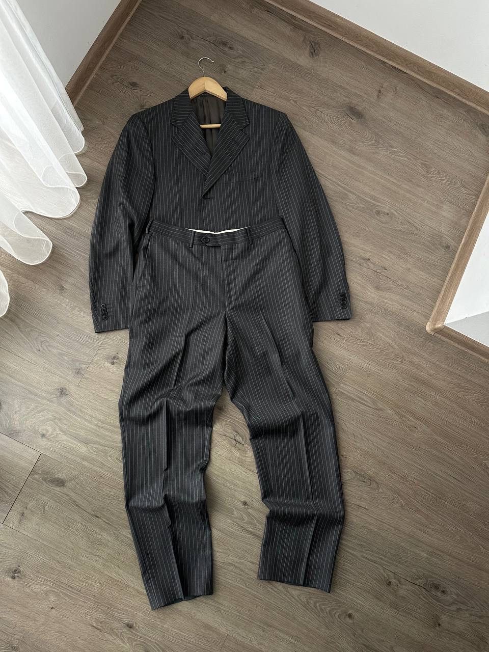 Corneliani × Vintage Vintage Corneliani Lana Extrafine Gray Striped 48R Suit Size 48R - 4 Thumbnail