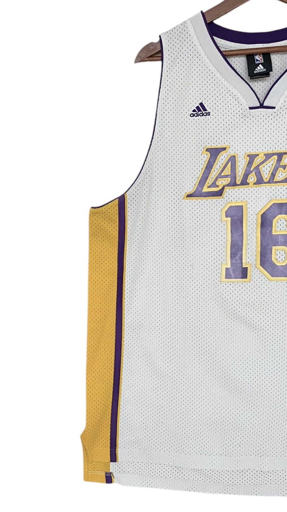 Adidas × NBA × Vintage Vintage Brand Adidas NBA Lakers Jersey 2000s Size US XL / EU 56 / 4 - 3 Thumbnail