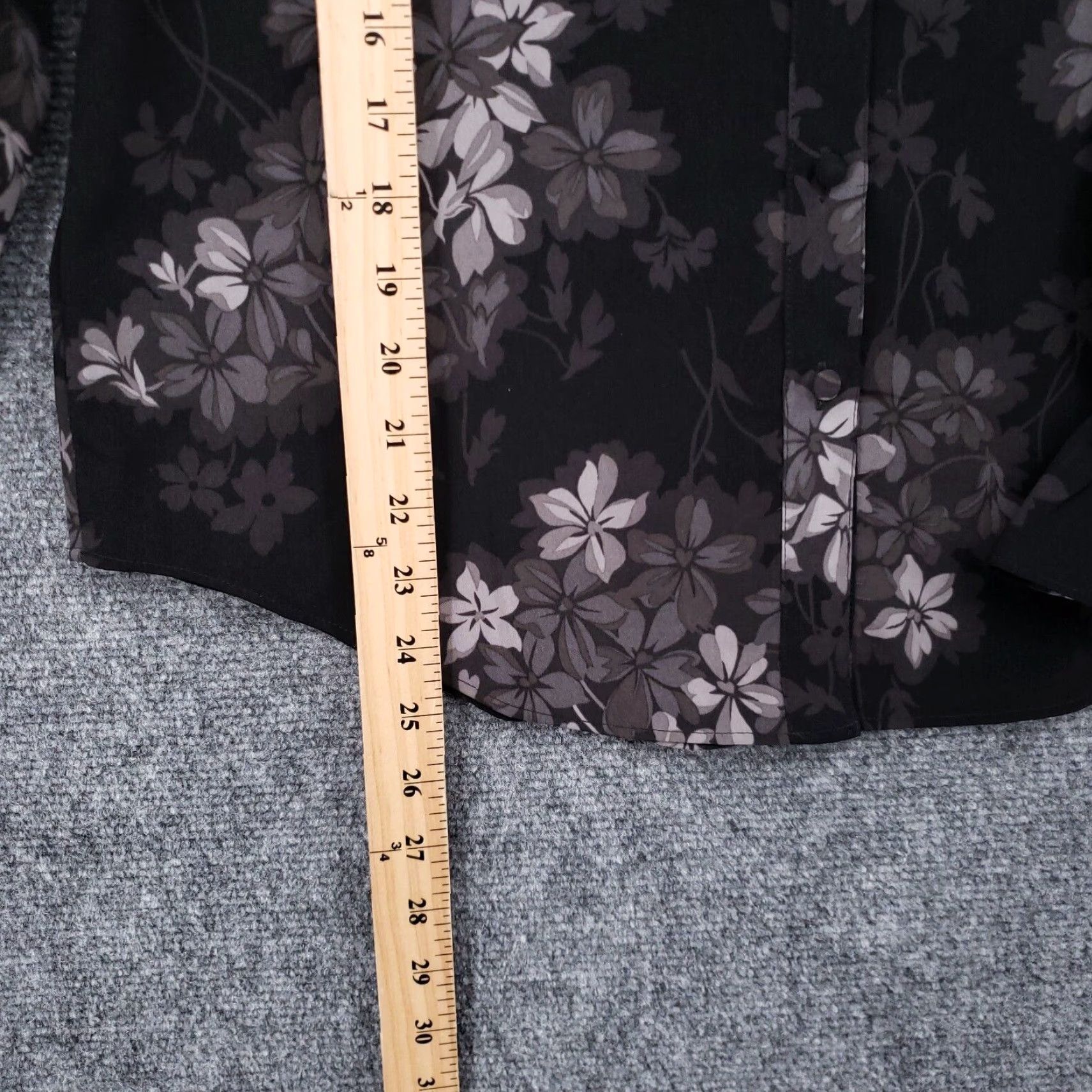 Ann Taylor Ann Taylor Shirt Womens XS Black Floral Button Up Bell Long Sleeve Blouse Boho Size XS / US 0-2 / IT 36-38 - 5 Thumbnail