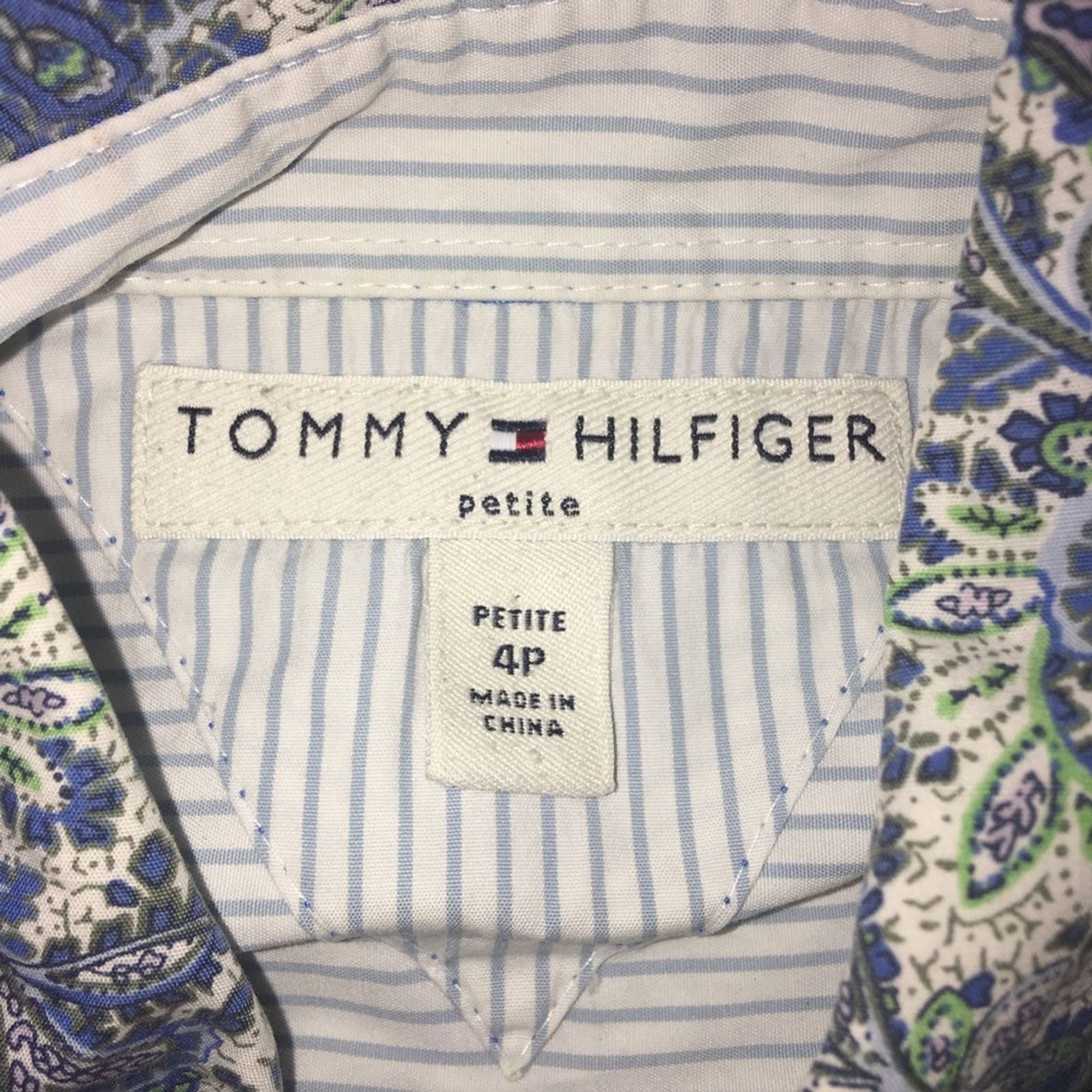 Tommy Hilfiger Tommy Hilfiger Women’s Petite Button Down Top Size 4P Size S / US 4 / IT 40 - 3 Thumbnail
