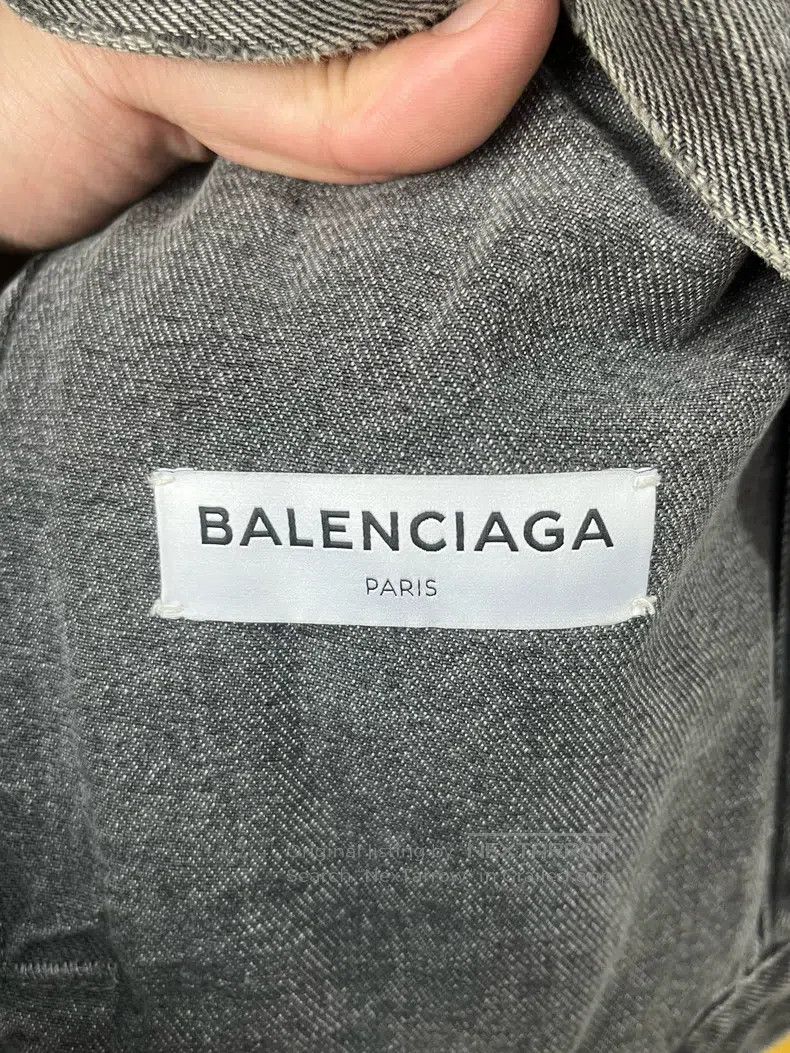 Balenciaga Balenciaga Letter print distressed denim jacket Size XS / US 0-2 / IT 36-38 - 8 Thumbnail