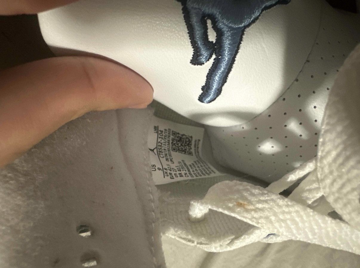 Jordan Brand Jordan 3 UNC Size US 9 / EU 42 - 9 Thumbnail
