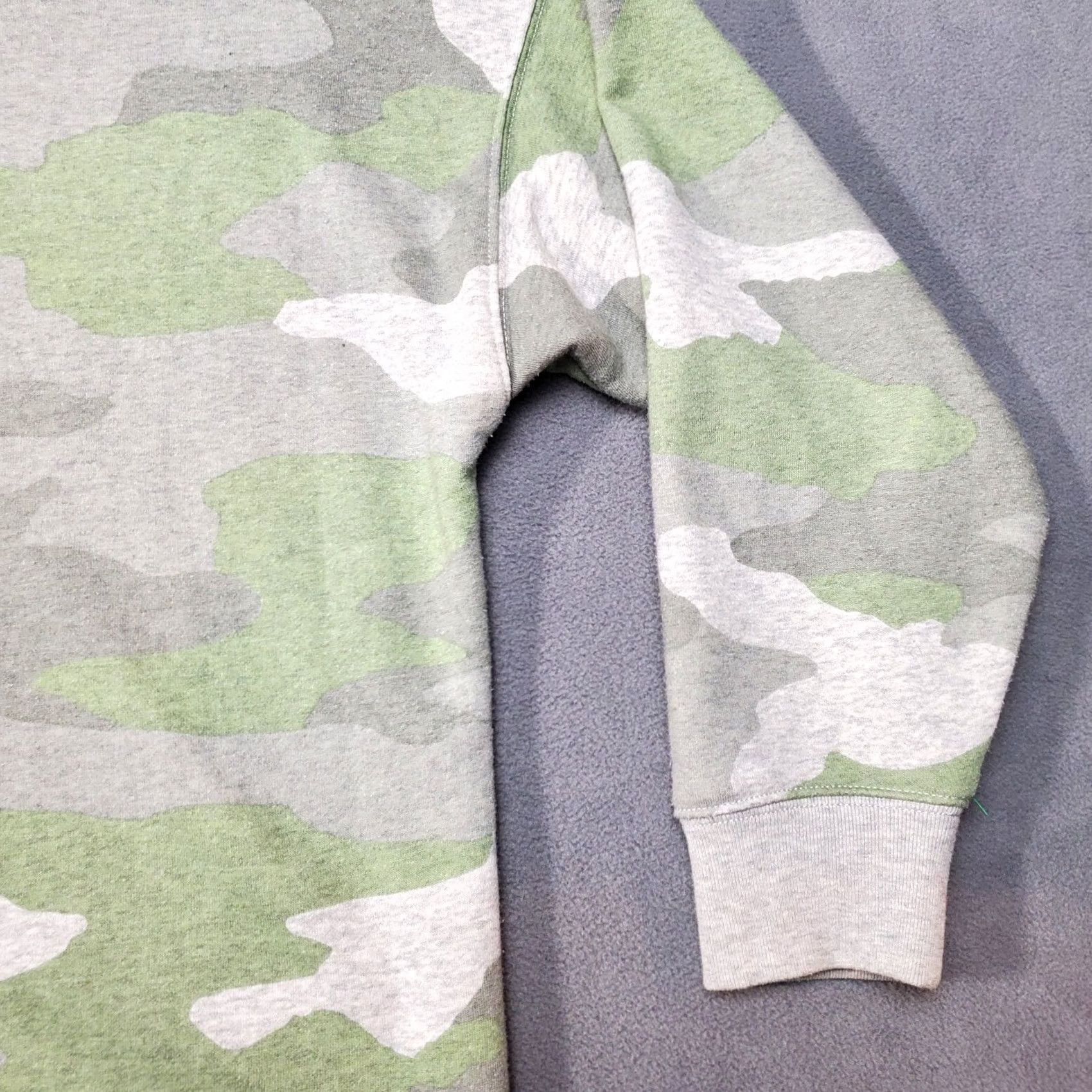 Vintage Aerie Sweatshirt Womens Small Green Gray Camouflage Sunday Soft 1/4 Zip Cotton Pullover Size S / US 4 / IT 40 - 3 Thumbnail