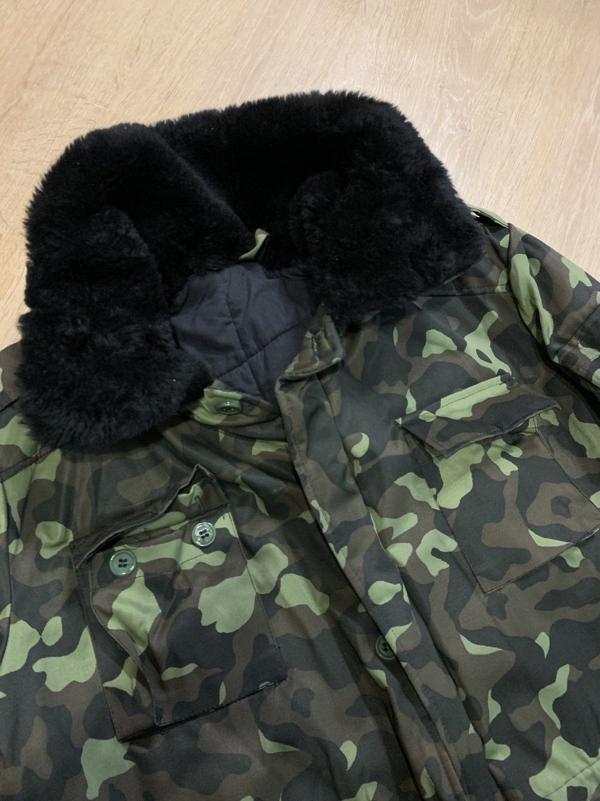 Vintage Vintage Ukraine Army Dubok coat jacket 1996 Size US M / EU 48-50 / 2 - 2 Thumbnail
