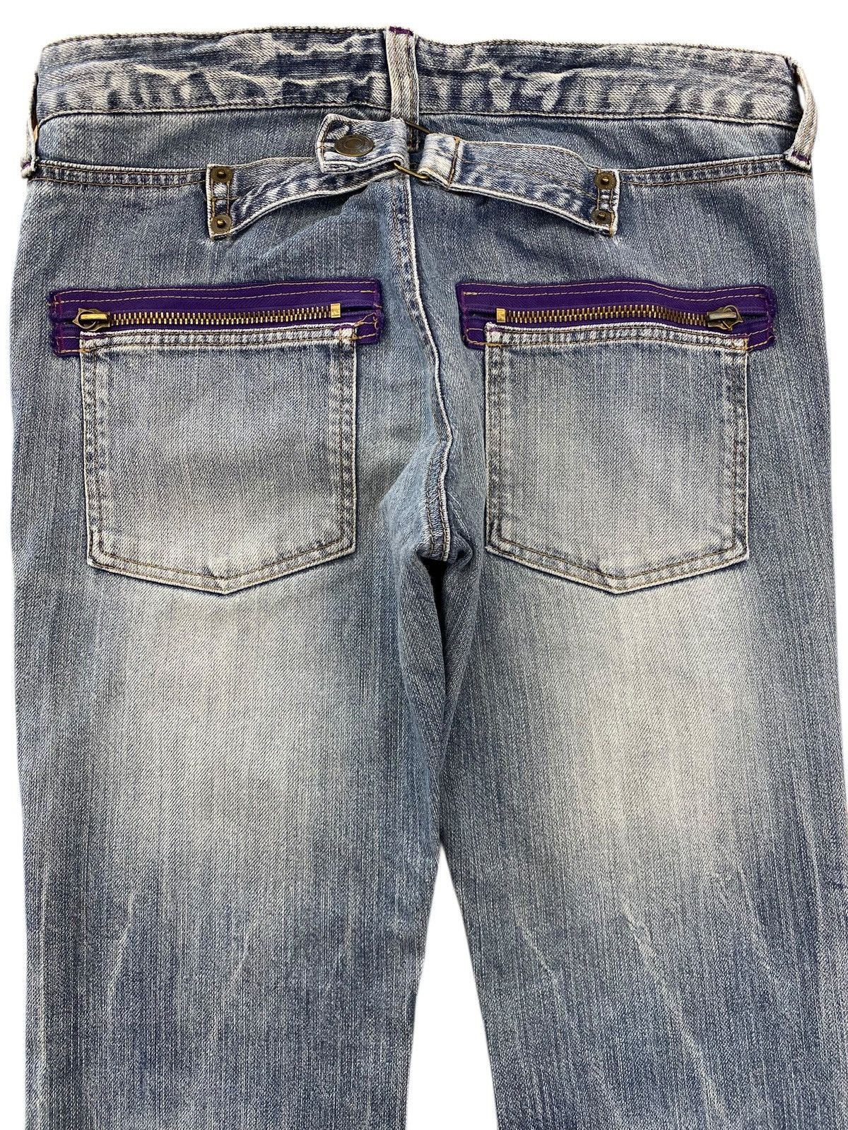 Japanese Brand Japanese Brand Light Wash Style Flare Jeans Size US 32 / EU 48 - 4 Thumbnail
