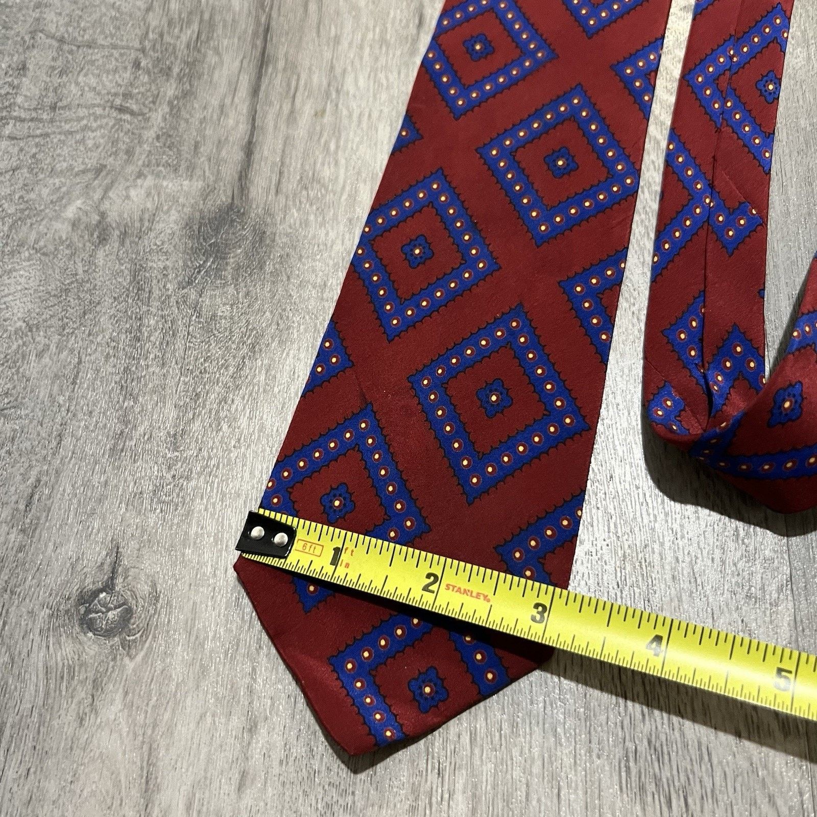 Fendi Fendi Roma Necktie VTG 100% Silk Red Diamond Motif Tie Size ONE SIZE - 4 Thumbnail