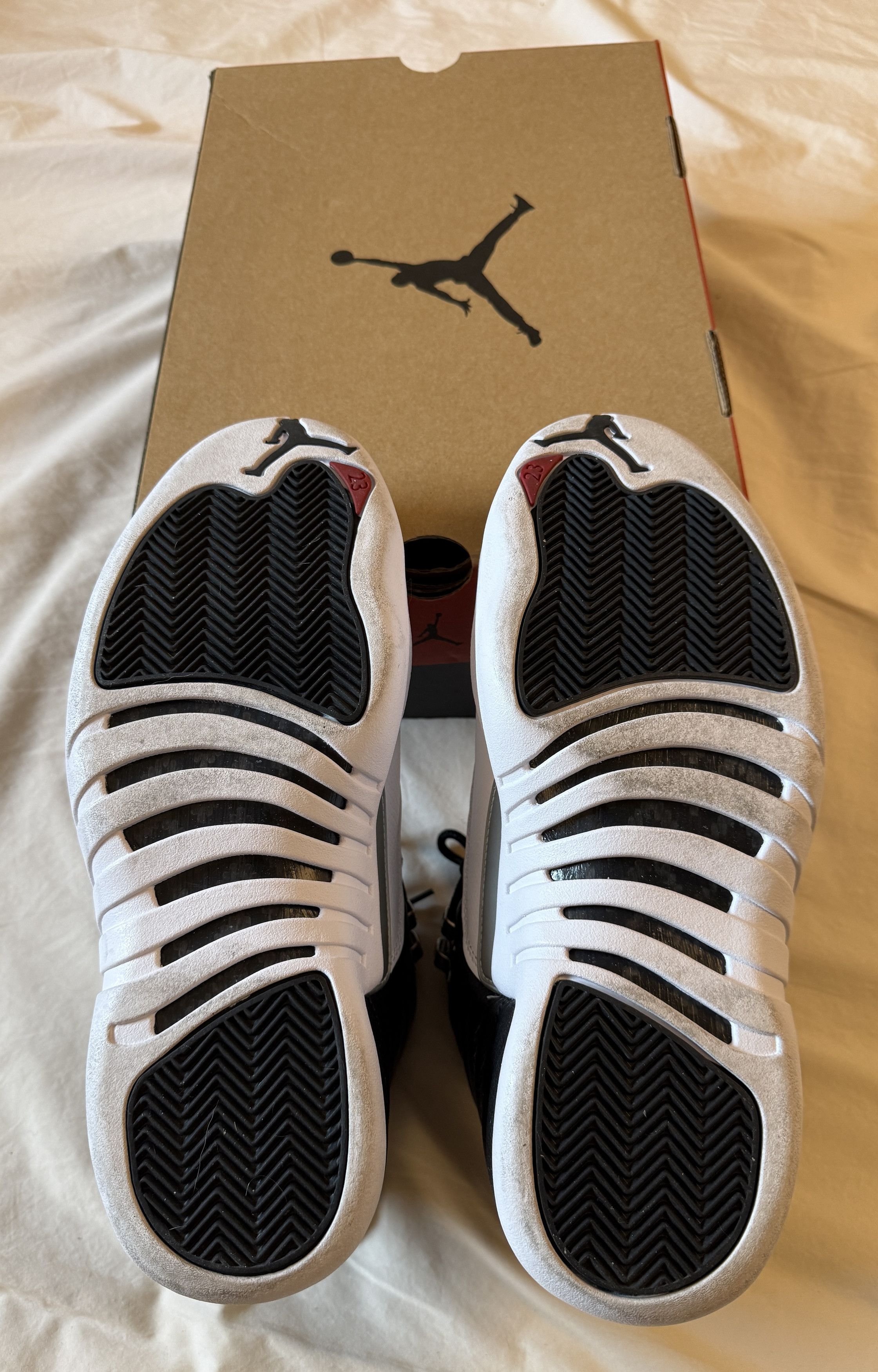 Jordan Brand Air Jordan 12 Retro 'Playoff' (2022) - US Men's 8 Size US 8 / EU 41 - 7 Thumbnail