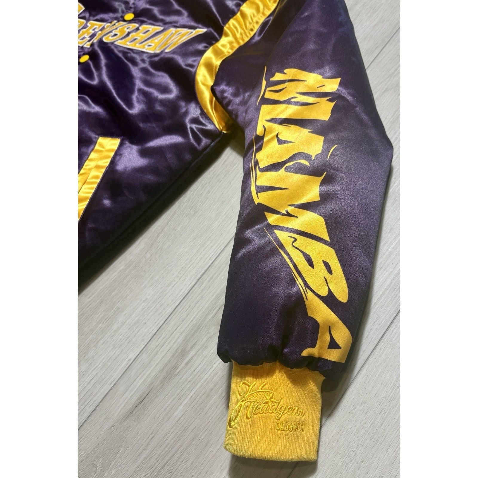 Other Los Angeles Lakers Kobe Bryant Crenshaw Satin Jacket Small Size US S / EU 44-46 / 1 - 13 Thumbnail