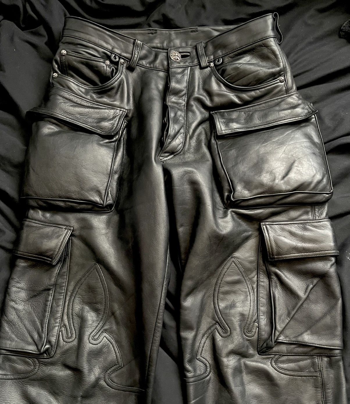 Chrome Hearts Chrome Hearts Leather Fleur Knee Cargo Pants Size US 32 / EU 48 - 1 Thumbnail