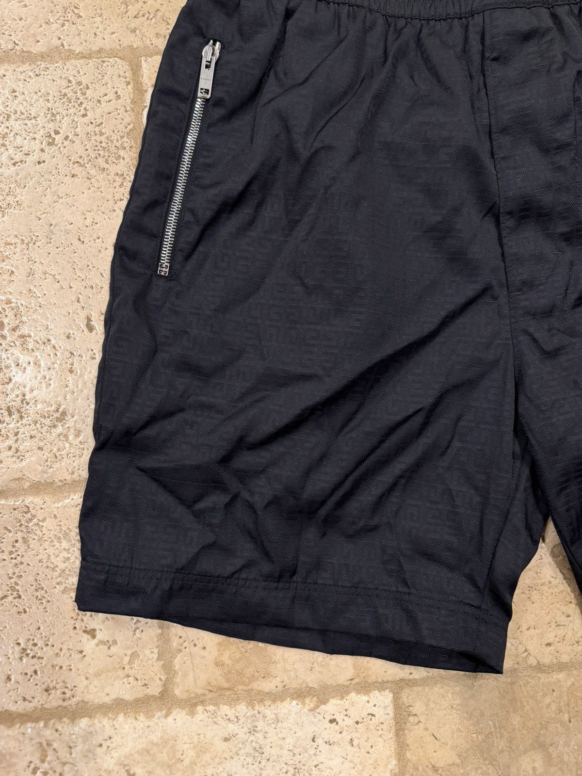 Givenchy Givenchy 4G Monogram Jacquard Logo Print Black Nylon Shorts Size US 32 / EU 48 - 5 Thumbnail