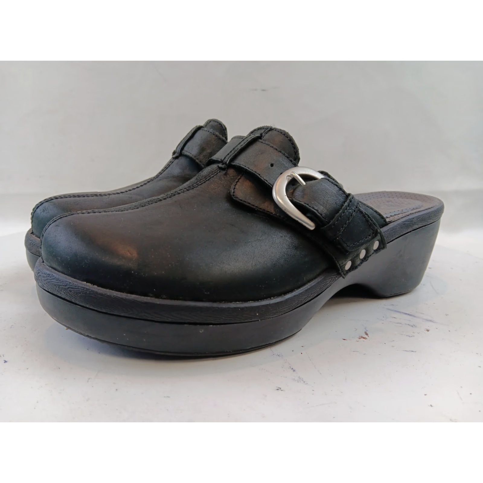 Crocs Crocs Cobbler 15513 Women Sz 11 Black Leather Mule Clogs Wedge Slip On Buckle Size US 11 / IT 41 - 3 Thumbnail