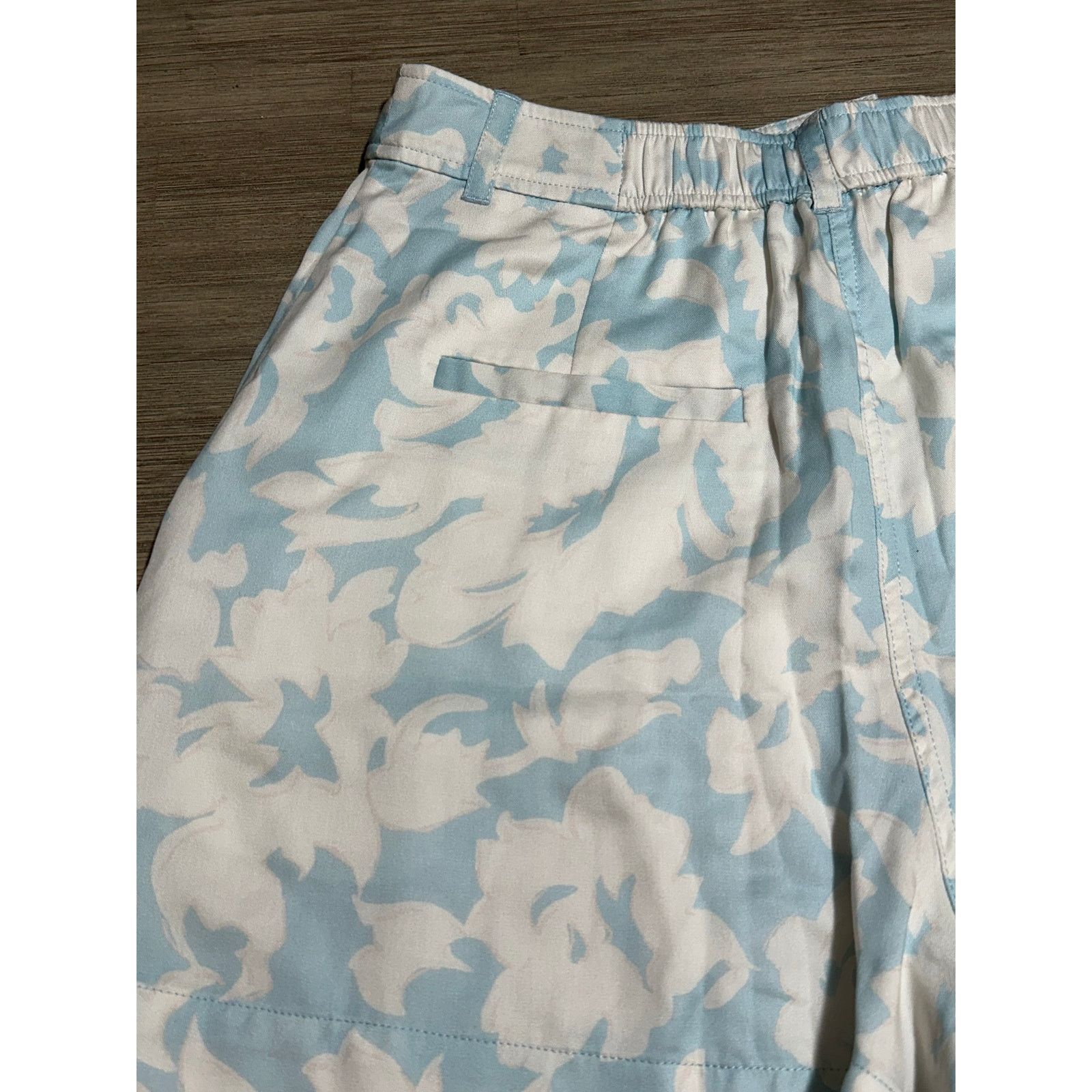 Derek Lam 10 Crosby Derek Lam Crosby Anora Dress Shorts floral Print size 2 Size 26" / US 2 / IT 38 - 6 Thumbnail