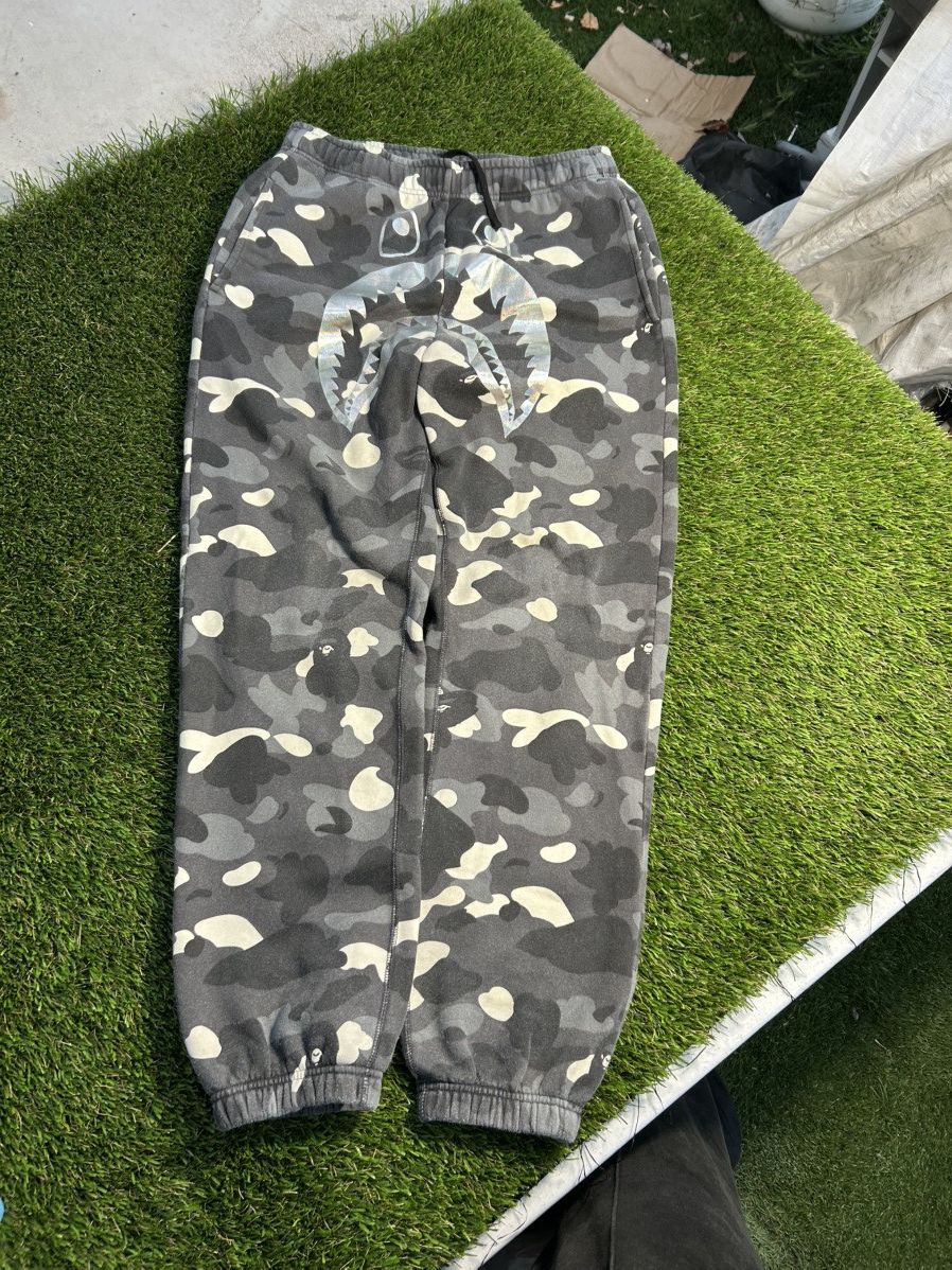 Bape BAPE SS24 Camo Shark Black Sweatpants Size US 30 / EU 46 - 2 Thumbnail