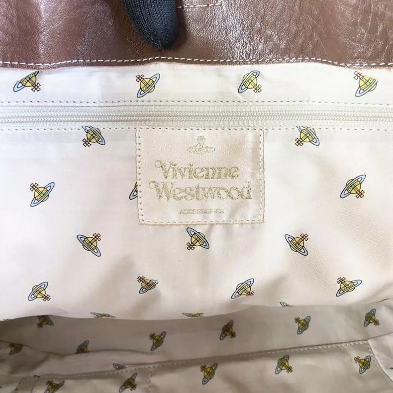 Vivienne Westwood Vivienne Westwood size os Mid-old silver buckle leather tot Size ONE SIZE - 8 Thumbnail