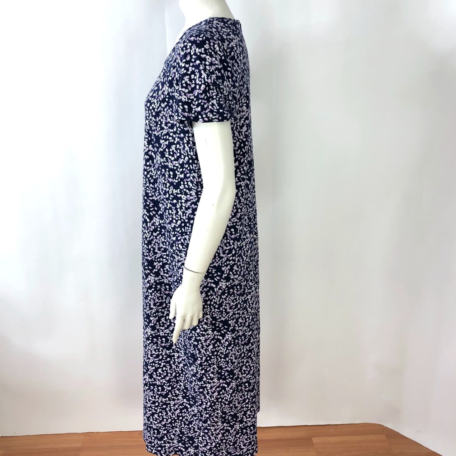 Lands' End Lands' End Dress 10-12 Cotton Midi Below Knee Purple All Over Print Womens Midi Dress Short Sleeve Scoop Neck Casual Brand Lands' End Vintage: No Size L / US 10 / IT 46 - 4 Thumbnail