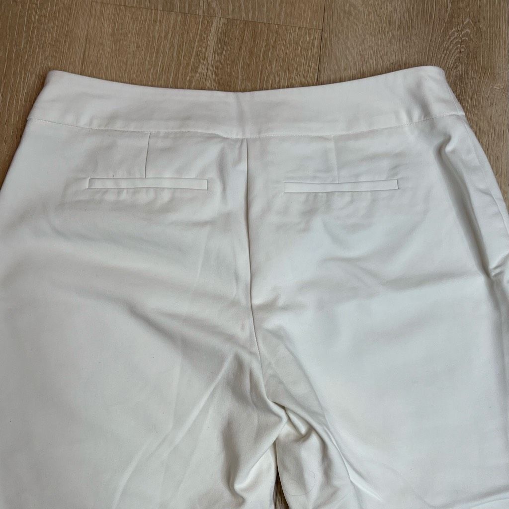 Apt. 9 Apt. 9 White Capri Cropped Trouser Pants, Back Slit Pockets, Size 28" / US 6 / IT 42 - 11 Thumbnail