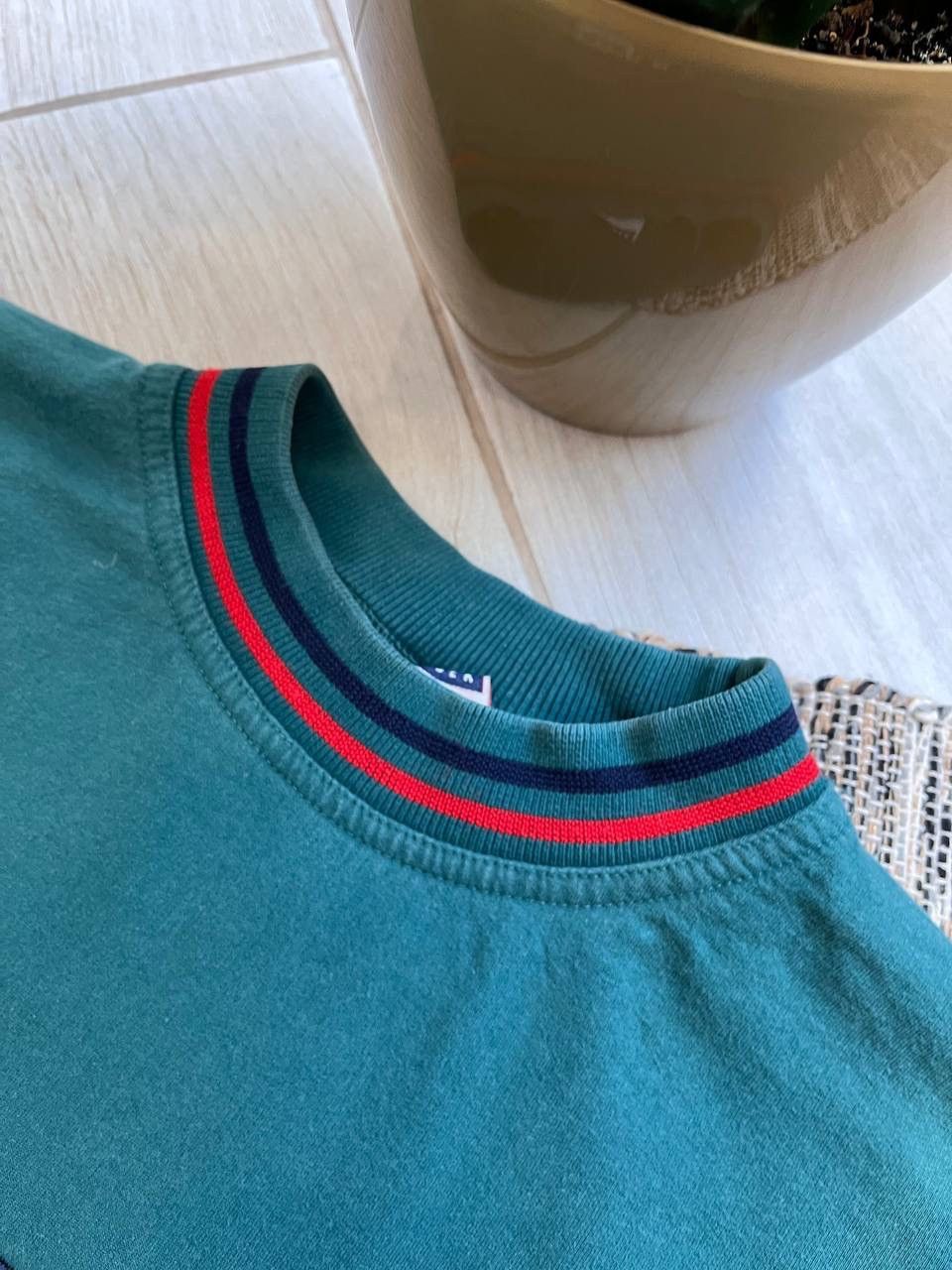 Tommy Hilfiger × Vintage Vintage Tommy Hilfiger style Tshirt faded green minimalistic Size US L / EU 52-54 / 3 - 10 Thumbnail