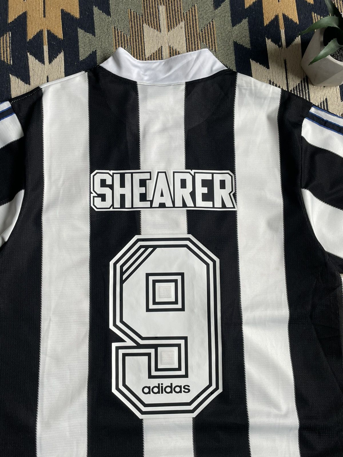 Adidas × Vintage Vintage NewCastle United 1995/97 #9 Shearer Soccer Jersey Size US L / EU 52-54 / 3 - 8 Thumbnail