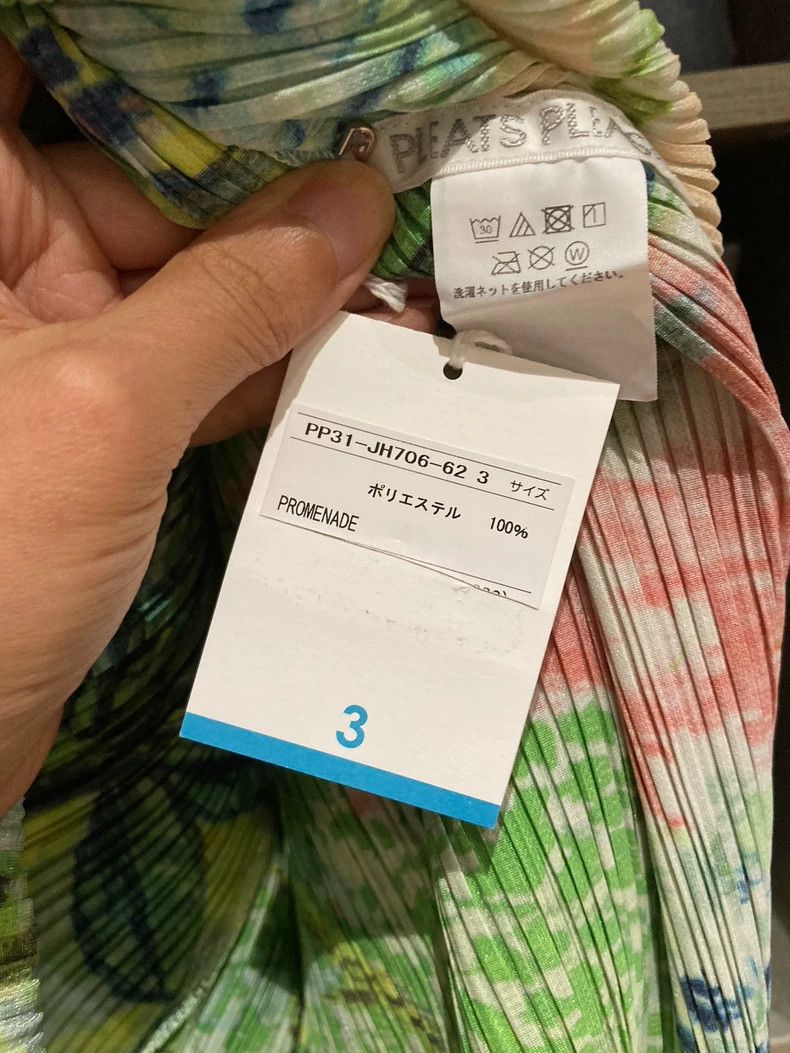 Issey Miyake Issey Miyake size:3 Yellowish-green pleated sleeveless dre Size M / US 6-8 / IT 42-44 - 5 Thumbnail