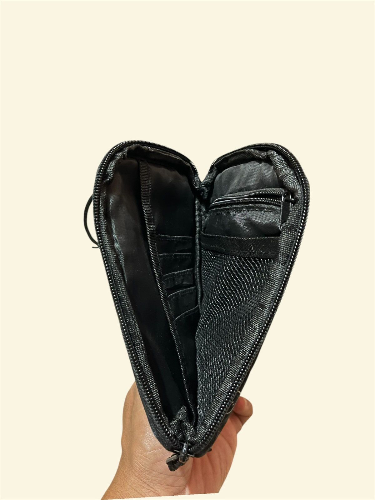 Ne-Net Ne-net by Issey Miyake Sling Bag Size ONE SIZE - 3 Thumbnail