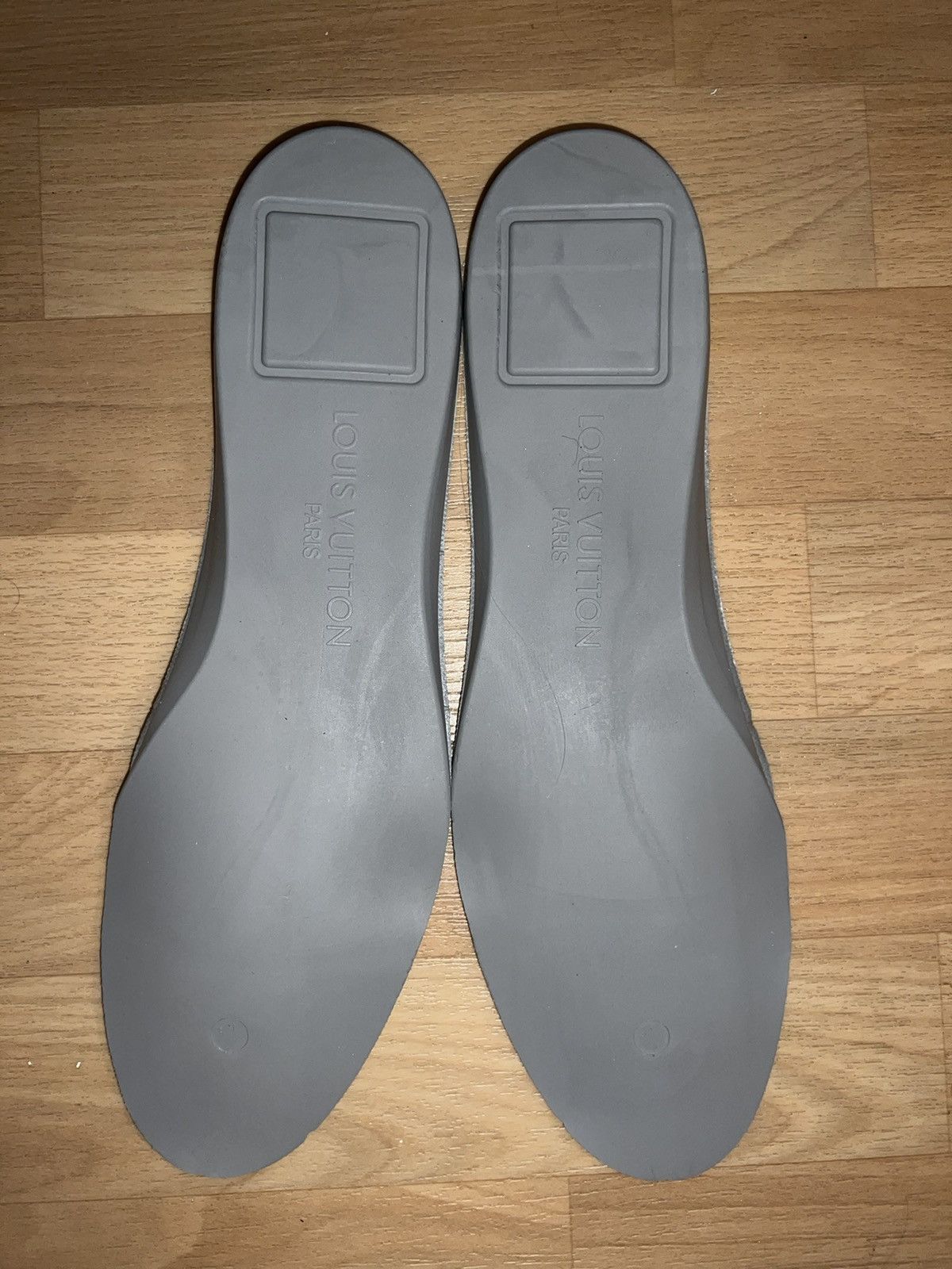 Louis Vuitton LV TRAINER SNEAKER Size US 11 / EU 44 - 10 Thumbnail