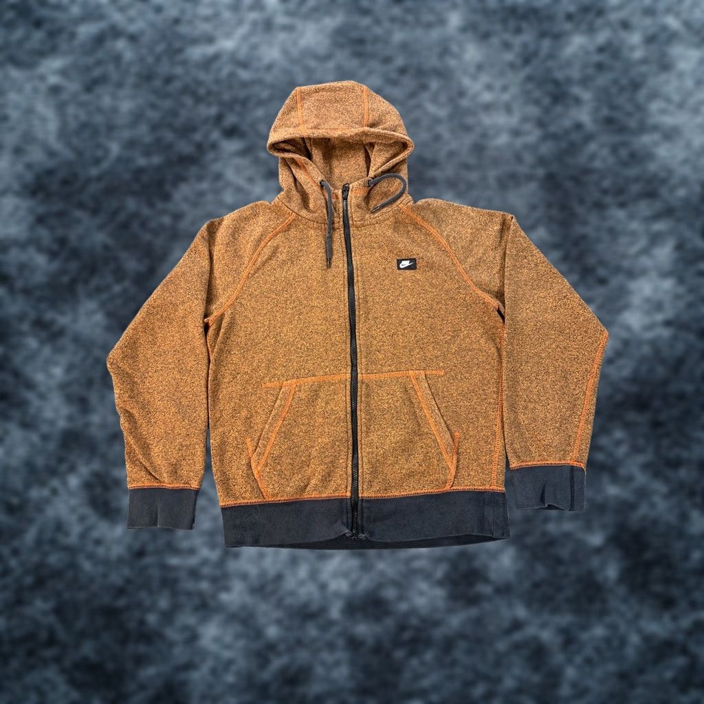 Nike Nike Sportswear Hoodie Mens Small Orange Pullover Hooded Logo Embroidered All Seasons Pocket x Size US S / EU 44-46 / 1 - 1 Thumbnail