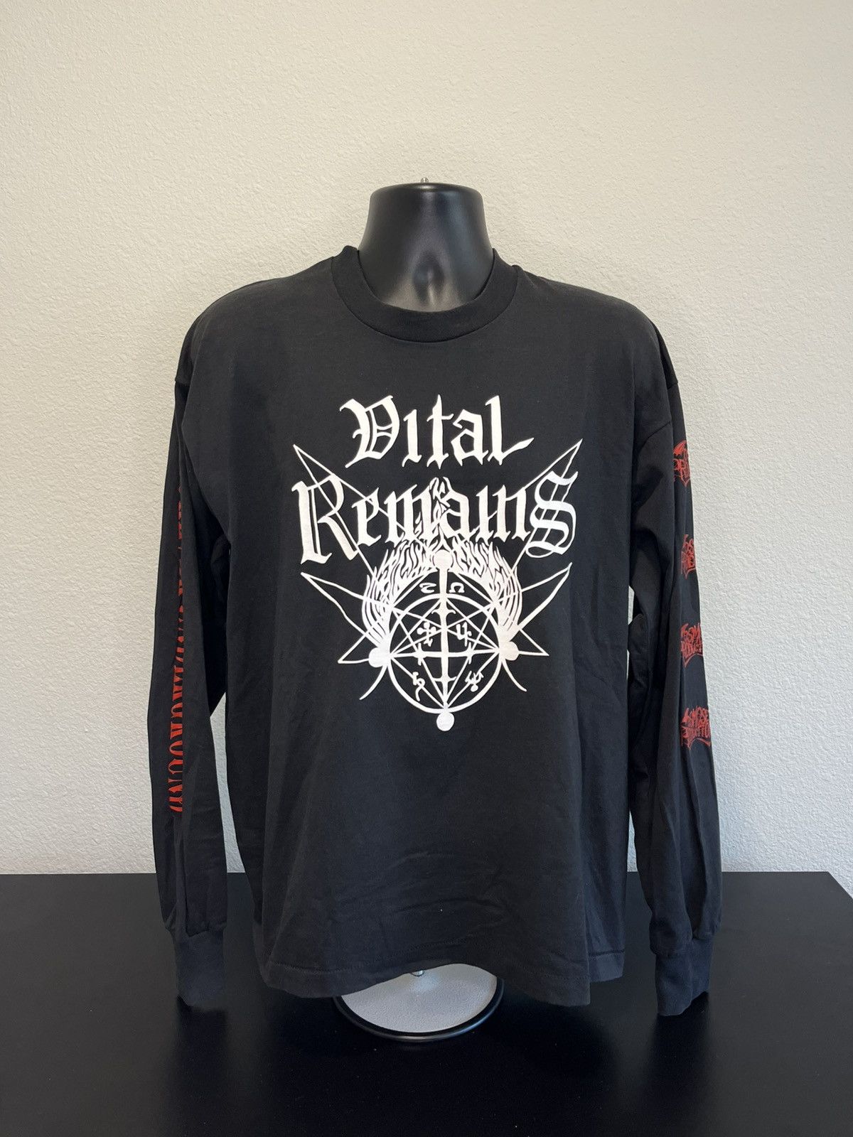 Band Tees × Vintage Vital remains North American tour shirt vintage 90s Size US XL / EU 56 / 4 - 1 Thumbnail