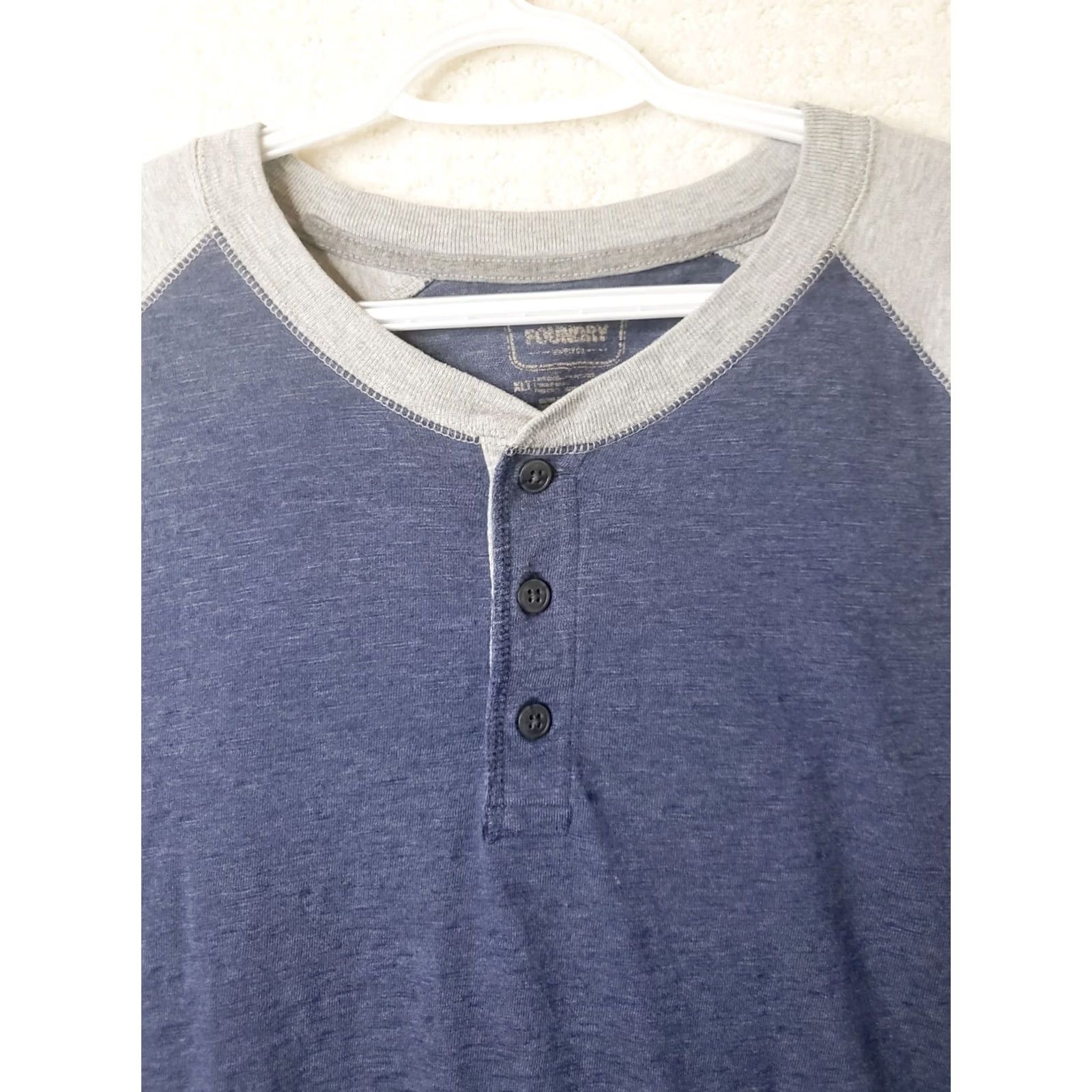 Vintage The Foundry Supply Co. Adult Men's Long Sleeve Henley T-Shirt XLT Blue Gray Shirt Regular Men Blues Gray The Foundry Henley T-Shirt Size US XL / EU 56 / 4 - 3 Thumbnail