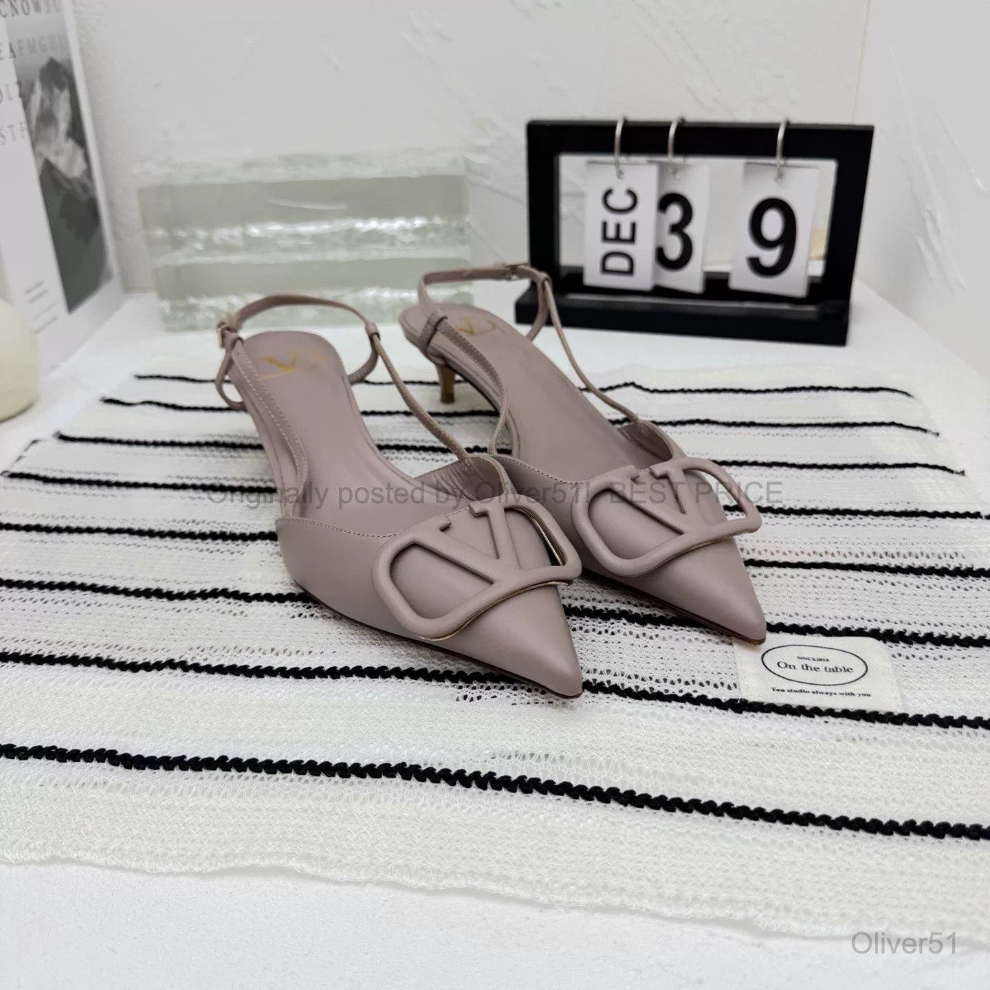 Valentino Valentino Cinnamon Pink Classic V Logo BFAJEFG466 Size US 5.5 / IT 35.5 - 3 Thumbnail