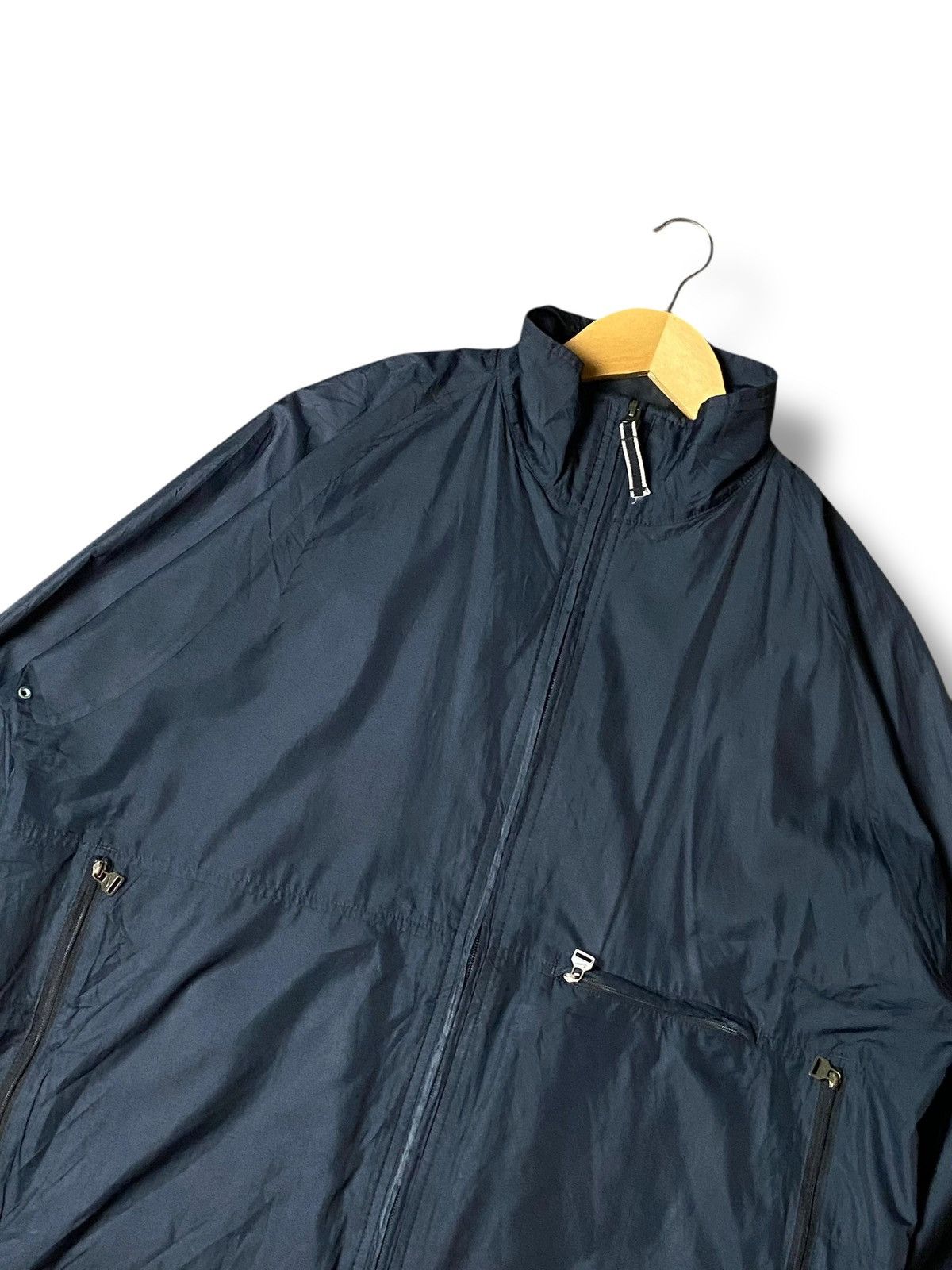 Nike × Vintage NIKE APS Men’s Nylon Lightweight Windbreaker (121) Size US M / EU 48-50 / 2 - 9 Thumbnail