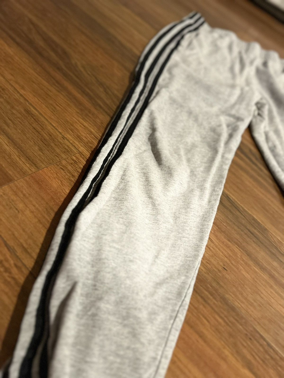 Adidas Adidas 3 Stripe Joggers Size 34" / US 12 / IT 48 - 2 Thumbnail