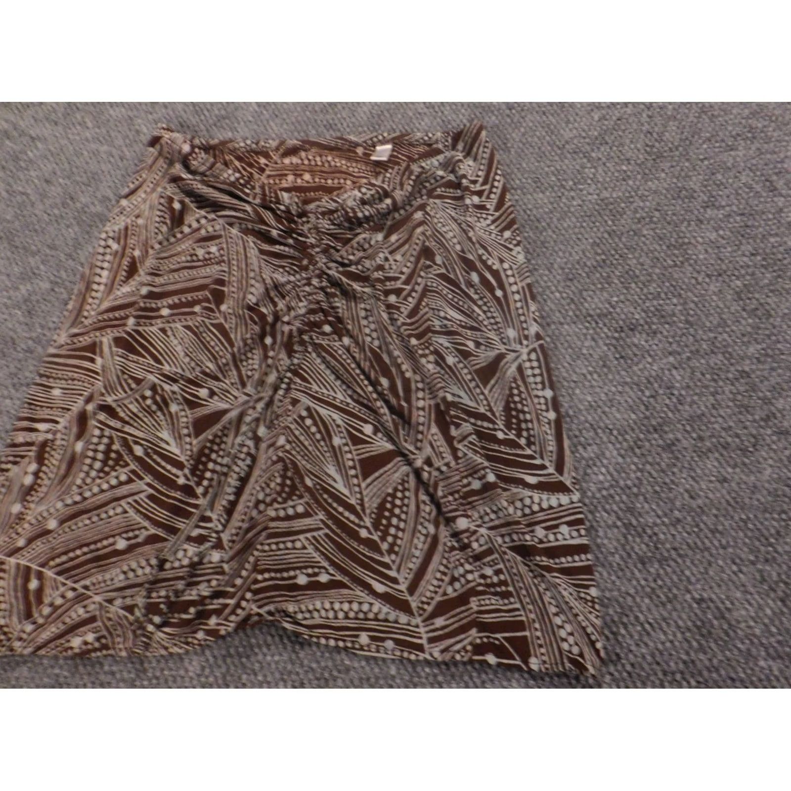 Old Navy Old Navy Womens Blouse L Brown Round Neck Pullover Long Sleeve Stretch Casual Regular Size L / US 10 / IT 46 - 2 Thumbnail