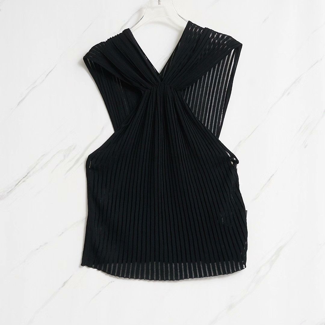 Saint Laurent Paris Saint Laurent Women's Cross Knit Vest Size M / US 6-8 / IT 42-44 - 1 Thumbnail