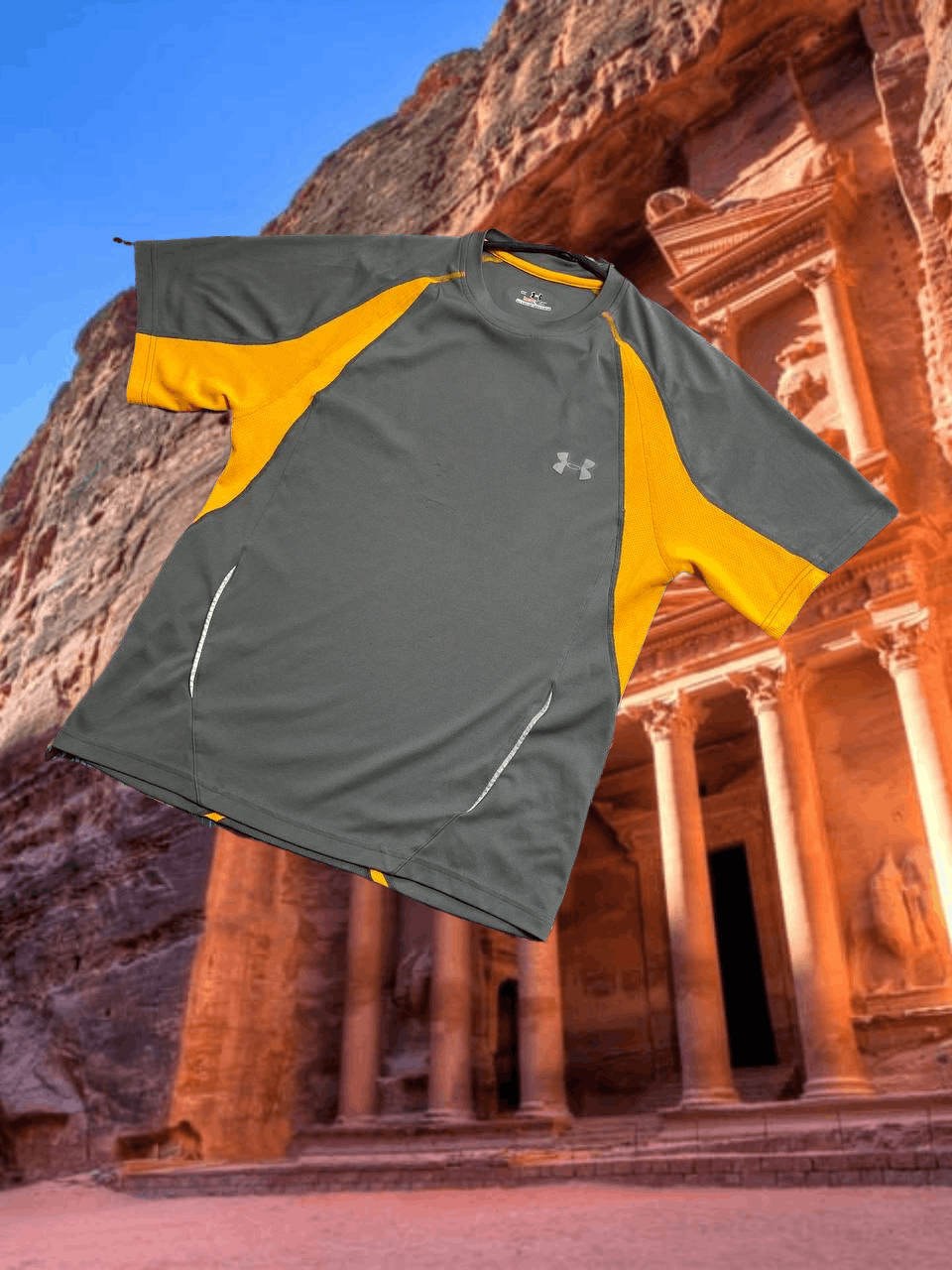 Under Armour Streetwear T-Shirt Under Armour Y2K Vintage Size US S / EU 44-46 / 1 - 1 Thumbnail