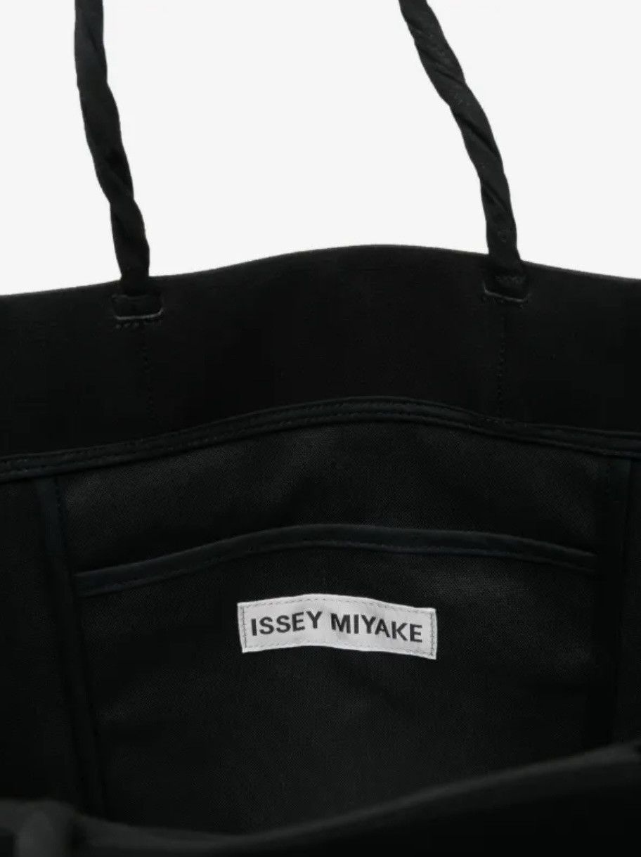 Issey Miyake Pleats please issey miyake pleats PAPER BAG BLACK Size ONE SIZE - 6 Thumbnail