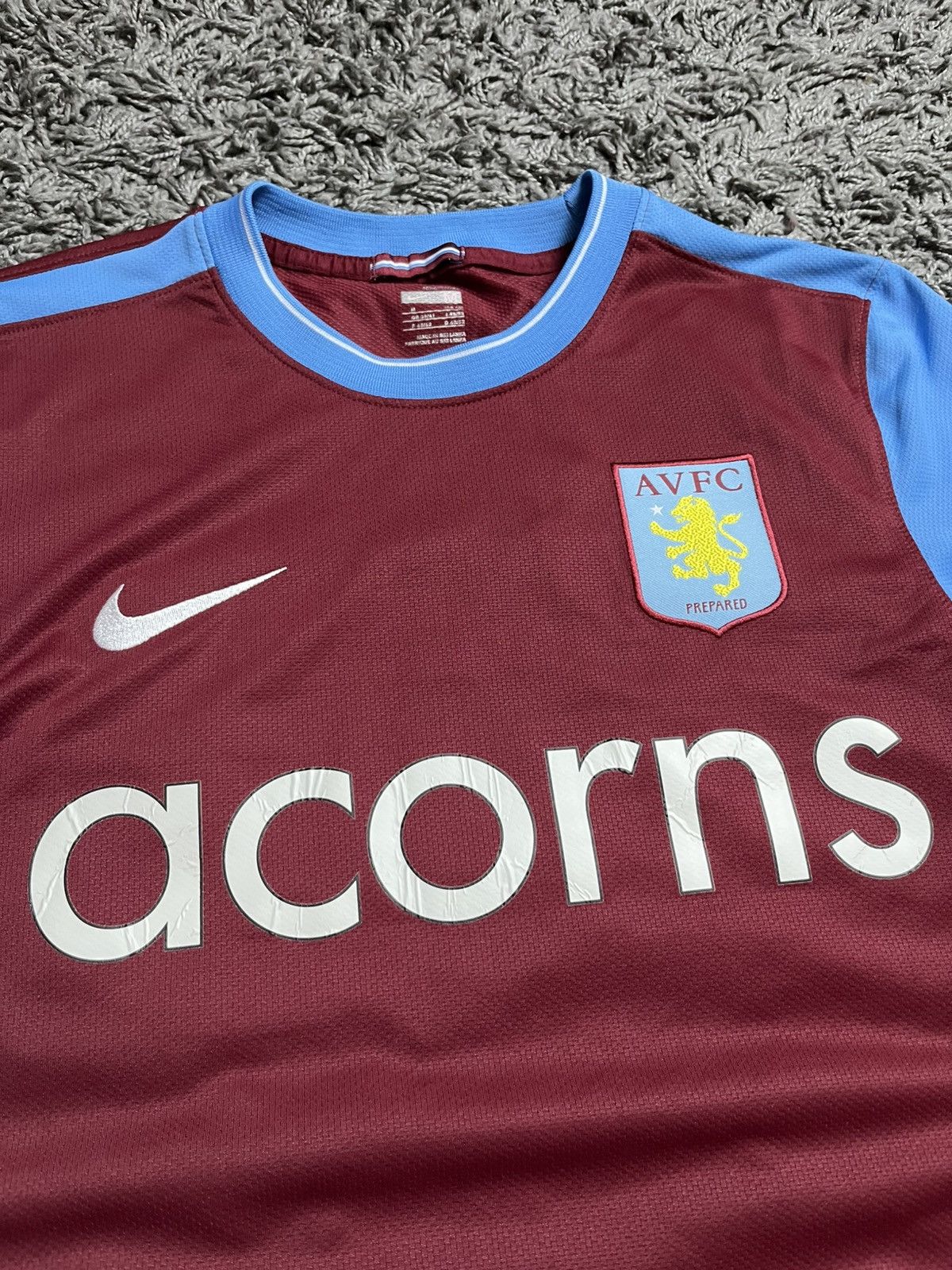 Nike Vtg 2009 Aston Villa Home Kit - Acorns - Nike Fit Size US M / EU 48-50 / 2 - 3 Thumbnail