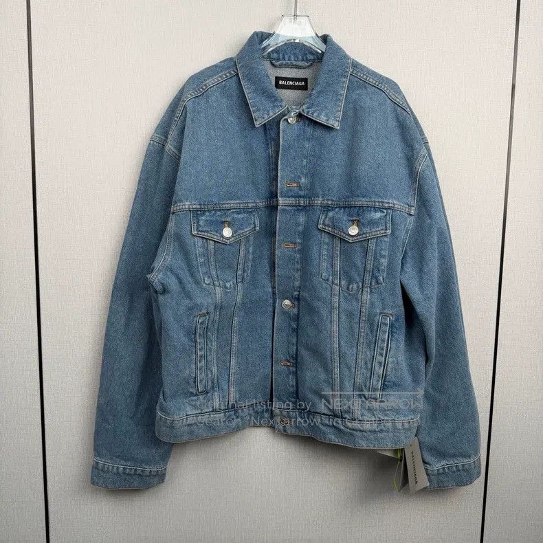 Balenciaga Balenciaga Seven Languages Denim Jacket Size US S / EU 44-46 / 1 - 1 Thumbnail