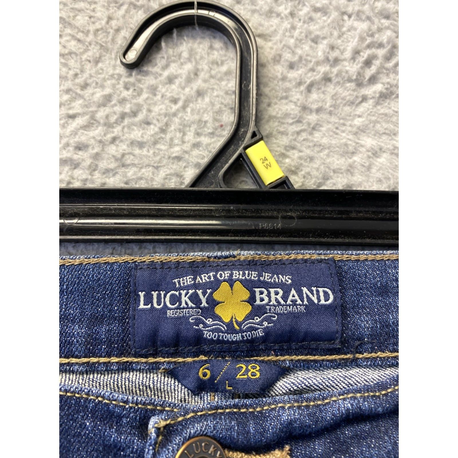 Lucky Brand Lucky Brand Jeans Womens 6 Straight Denim 32x33 Blue Slim 5-Pocket Regular Inseam 33 Comment: N/A Size 24" / US 00 / IT 34 - 6 Thumbnail
