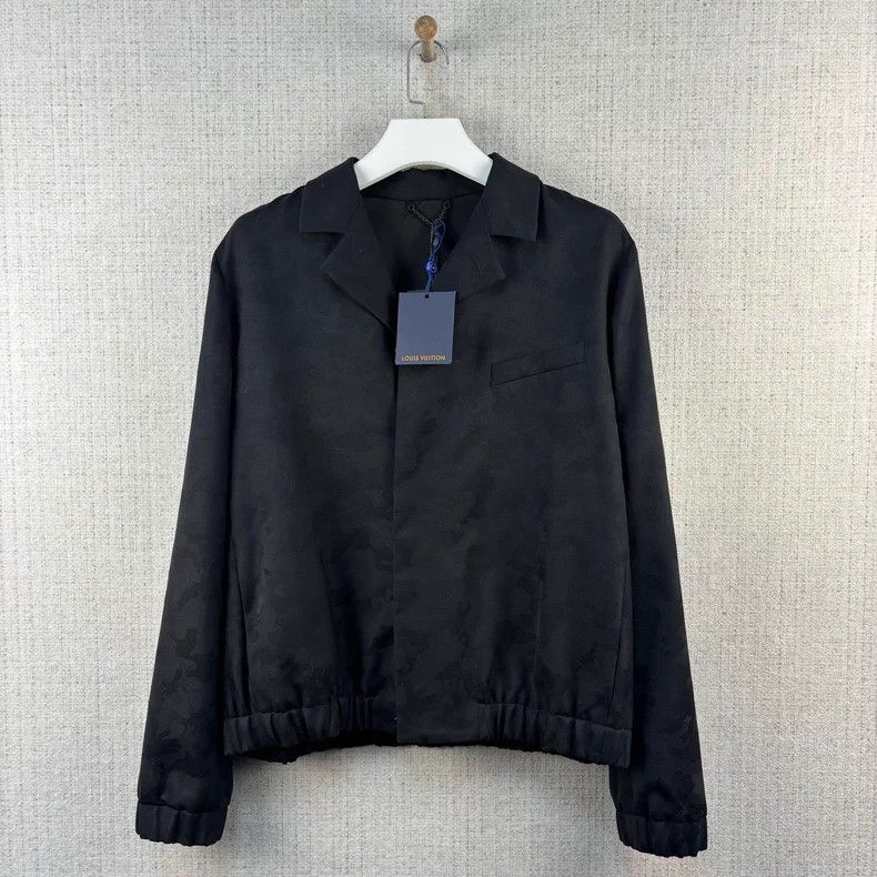 Louis Vuitton Louis Vuitton Dark print print embroidered logo jacket Size US L / EU 52-54 / 3 - 1 Thumbnail