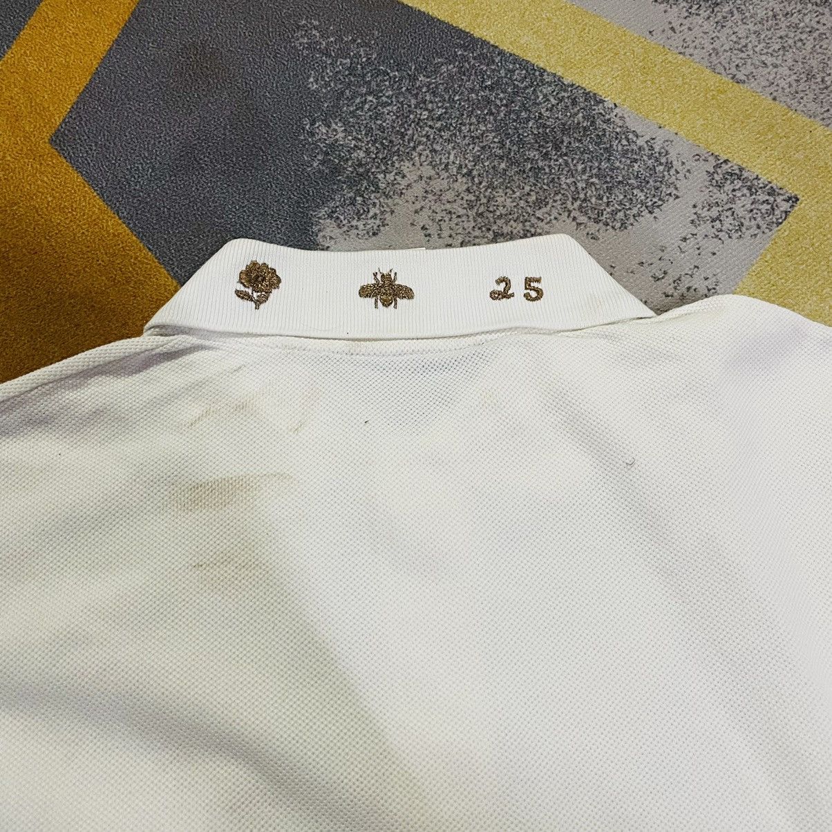 Gucci Gucci Men’s White Piquet Polo Gold Logo S.E Florence Size US S / EU 44-46 / 1 - 3 Thumbnail