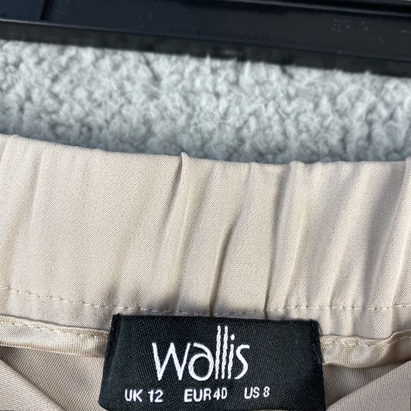 Vintage Wallis Wallis Tan Pleated Dress Pants - Size Women's 10 Curved Business 39-31 Size 32" / US 10 / IT 46 - 4 Thumbnail