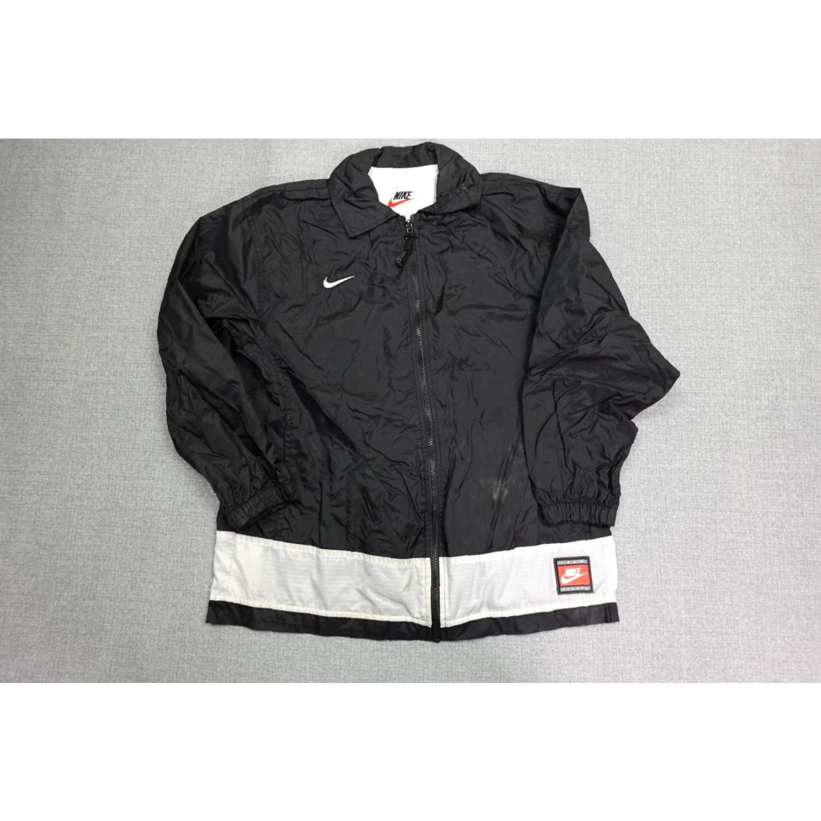 Nike Nike Jacket Womens Large Black Windbreaker Lightweight Track Warm Up Swishy Size L / US 10 / IT 46 - 2 Thumbnail
