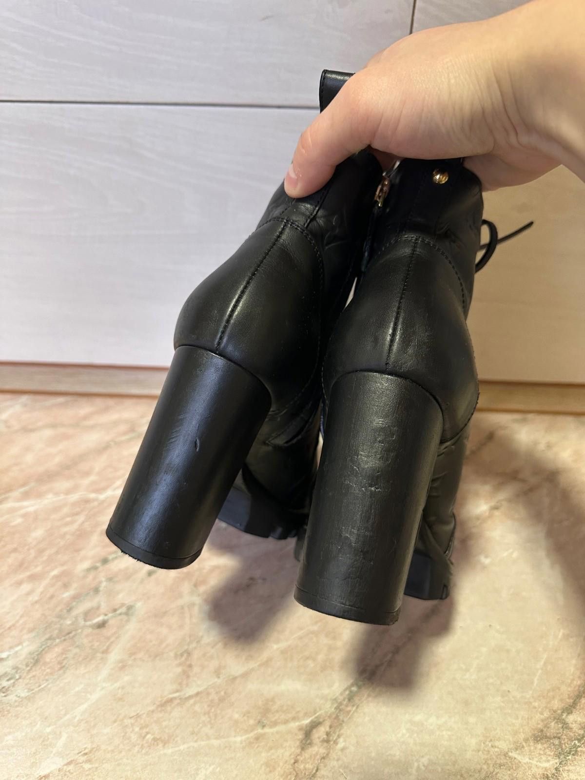 Louis Vuitton Louis Vuitton Star Trail Ankle Boot Black Size 37.5 Size US 7.5 / IT 37.5 - 7 Thumbnail