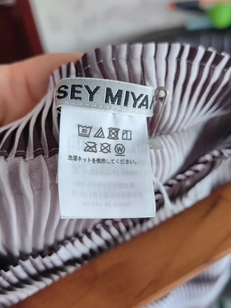 Issey Miyake Issey Miyake size:2 Main line ink-wash toothpick skirt Size 22" - 6 Thumbnail