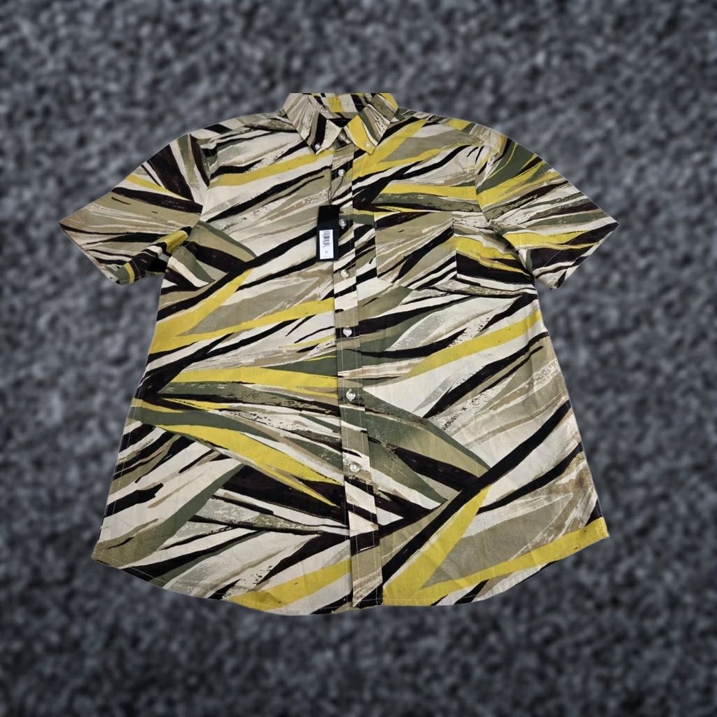 Banana Republic NWT Banana Republic Mens Short Sleeve Button Up Slim Fit Shirt M Floral Jungle Pocket Button-Down Collared Cotton Woven Summer Casual Travel Business Size US M / EU 48-50 / 2 - 1 Thumbnail