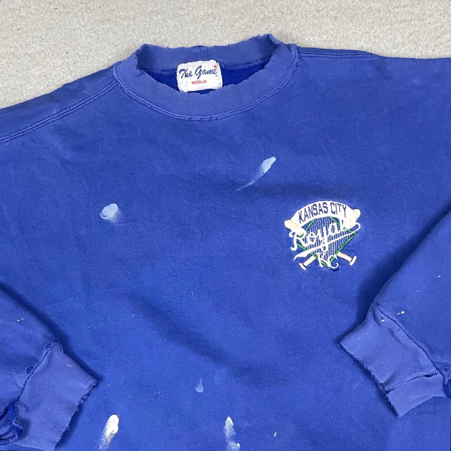 MLB VINTAGE Kansas City Royals Sweatshirt Adult M Blue Baseball MLB Distressed The Game Crew Neck Long Sleeve Embroidered Logo (White) Size US M / EU 48-50 / 2 - 2 Thumbnail