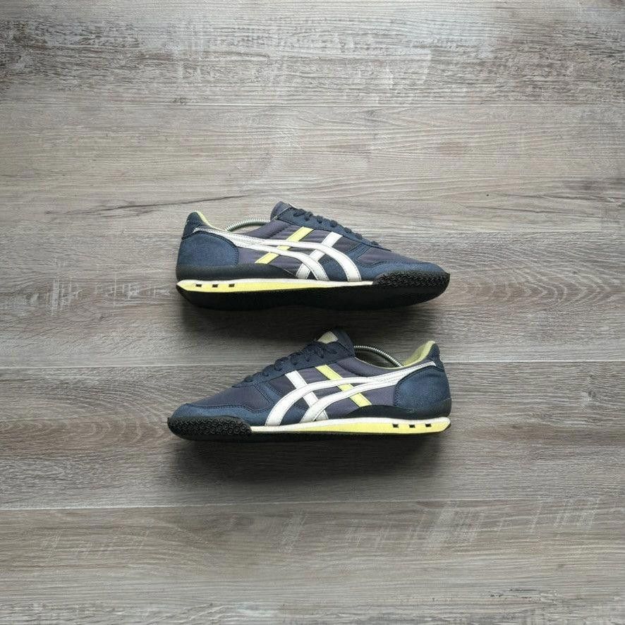 Onitsuka Tiger ONITSUKA TIGER • VINTAGE Ultimate 81 (10M) Size US 10 / EU 43 - 1 Thumbnail